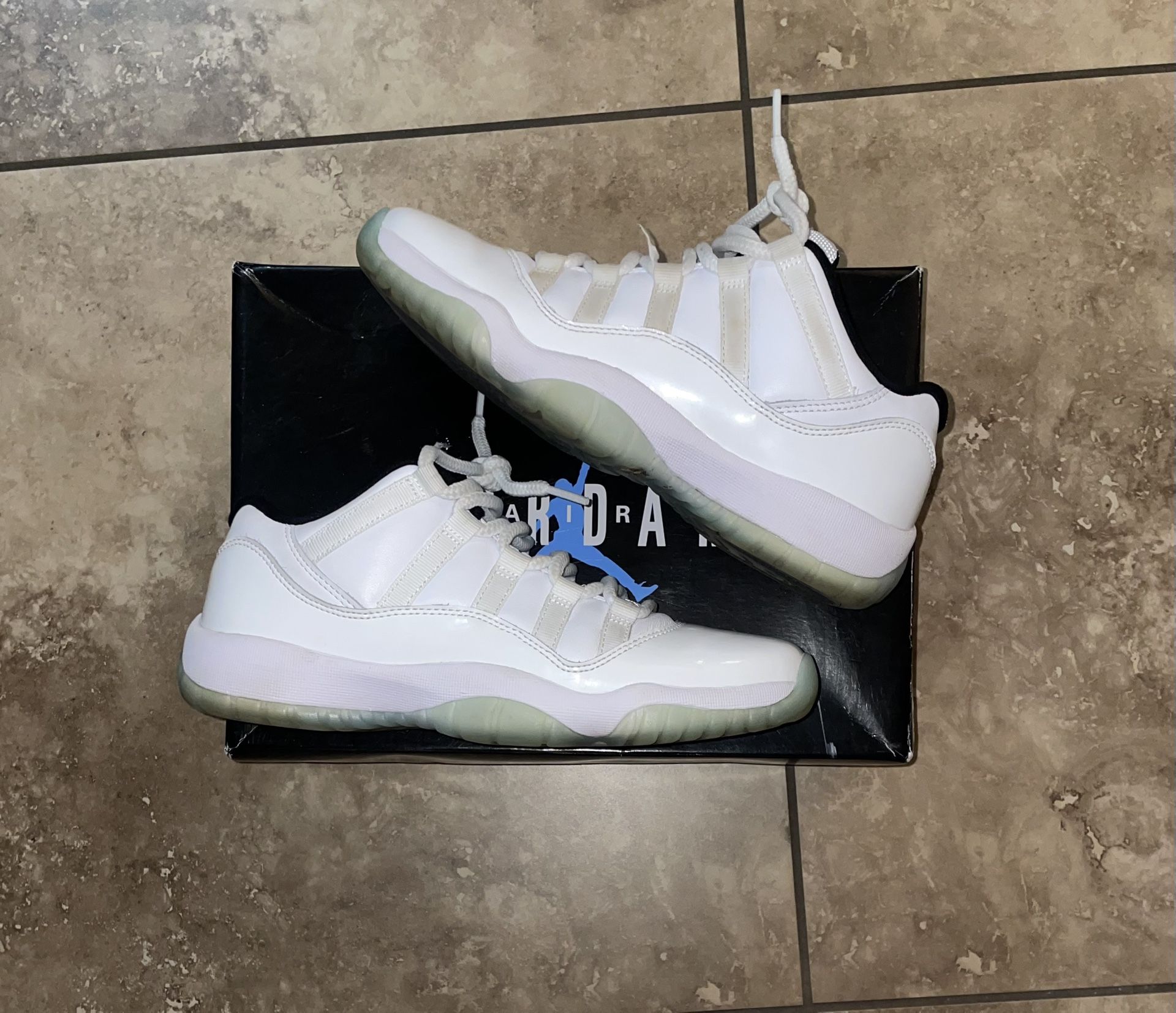 Jordan 11 Retro Low Legend Blue Size 7