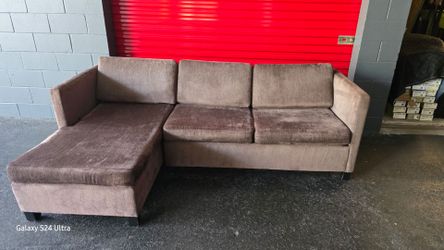 Brown Fabric Sectional Sofa with Chaise