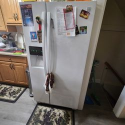 Kenmore Refrigerator With Ice Maker 
