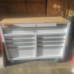 9 Drwrs White Tool Box 