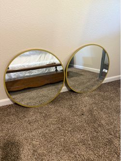 Round Mirror
