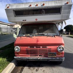 Ford Econoline 300