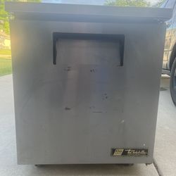 True TUC-27 Commercial Undercounter Refrigerator