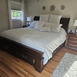 6 Piece Storage King Size Bedroom Set 