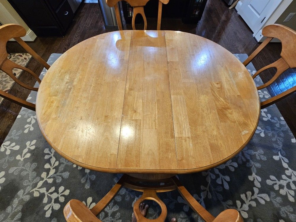 Dining Table With 4 Chairs