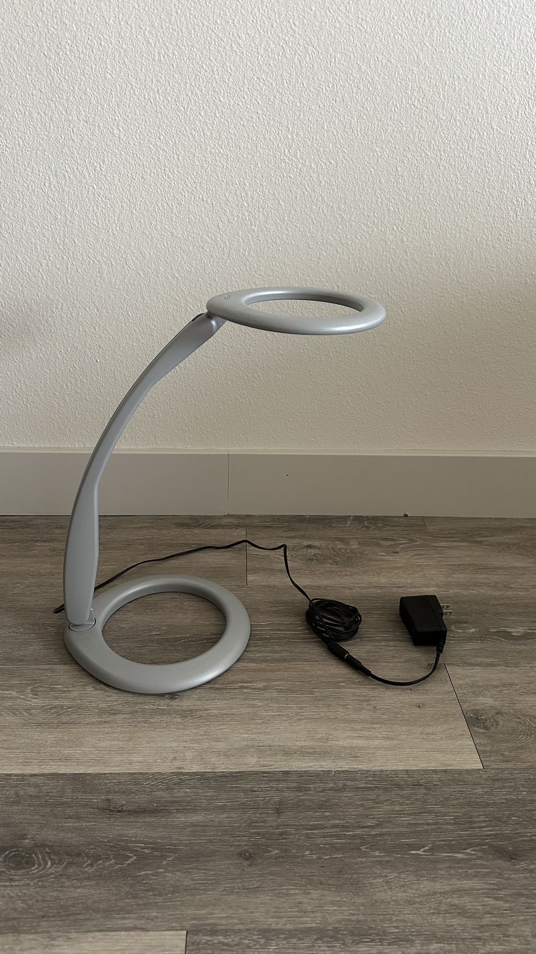 LUXO 360 LED Task Office Lamp Base Mount Desk Table Silver Grey Dimmable