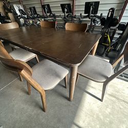 Dining Table Set 