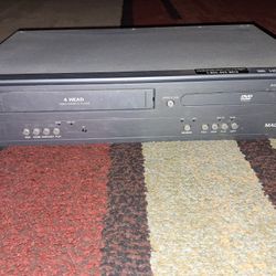 Magnovox VHS & DVD Player