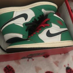 pine green jordan 1