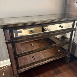 Dresser or Nightstand 