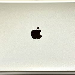 2022 MacBook Pro 13 Inch M2 - Pristine Condition 