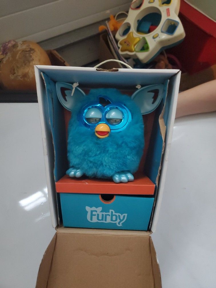Special Edition Blue Furby Boom 2013 With Original box