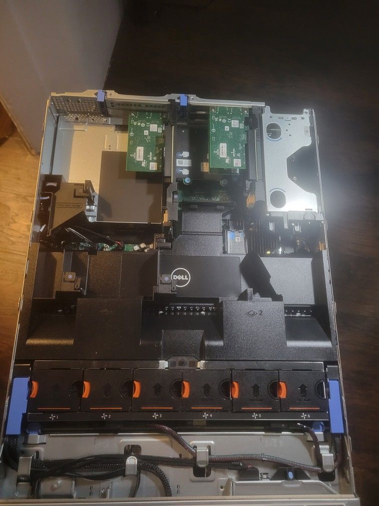 DELL PowerEdge R730