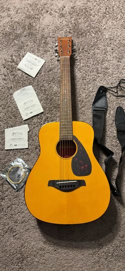 Yamaha FG-junior acoustic guitar
