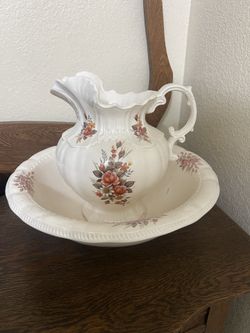 Vintage Pitcher & bowl set