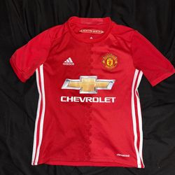 16/17 Boys Manchester United Jersey Size 9-10yrs