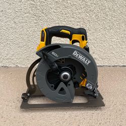 Dewalt 60V 7-1/4” Circular Saw (Tool Only)