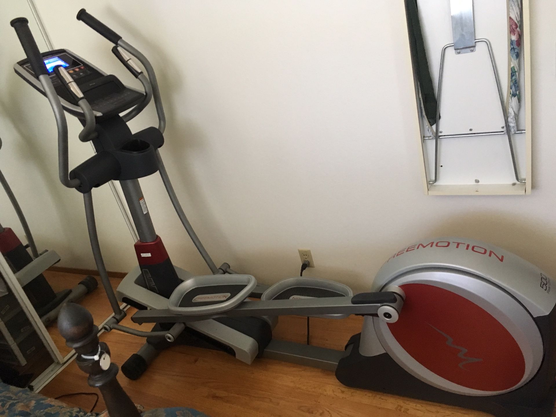 Freemotion 500 rear drive elliptical hotsell