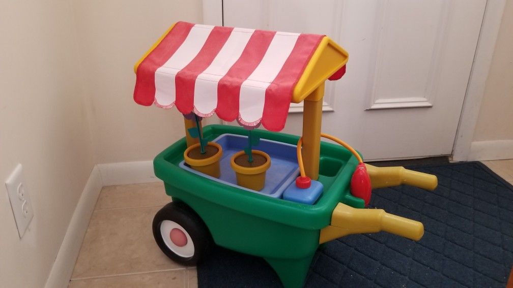 Little Tikes 2-in-1 garden cart (wheelbarrow)