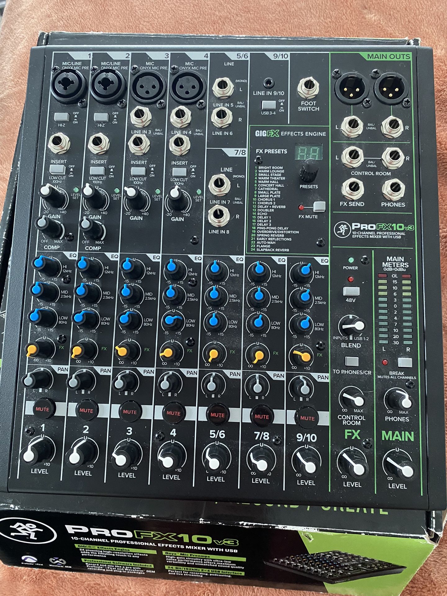 Mixer Board MACKIE PRO FX10 V3