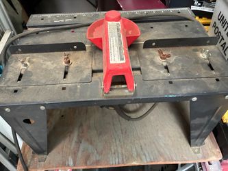 Router and table