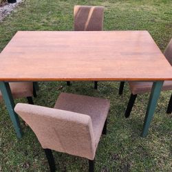 Kitchen Table With 4 Chairs