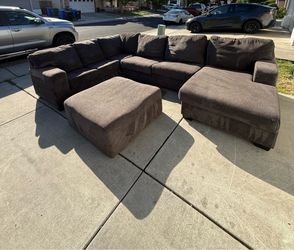 Dark Gray Sectional Couch - Ashley’s