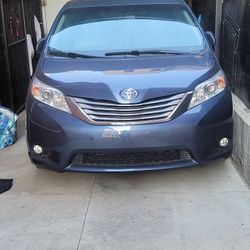 2017 Toyota Sienna