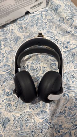 PS5 wireless headset
