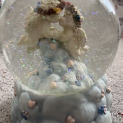 “Once Upon A Dream” Tuned Dreamsicles Snow-globe