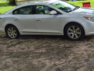 Yes it's a 2010 Buick Crosse