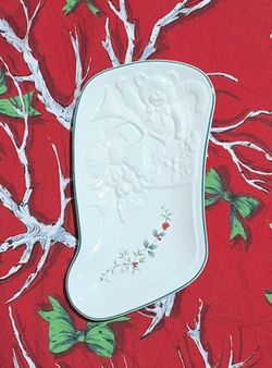 Pfaltzgraff "Winterberry" Christmas Stocking serving plate, Holly & Berry design