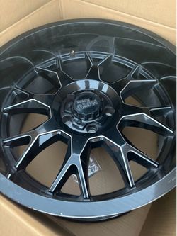 20” Moto Metal wheels (4)