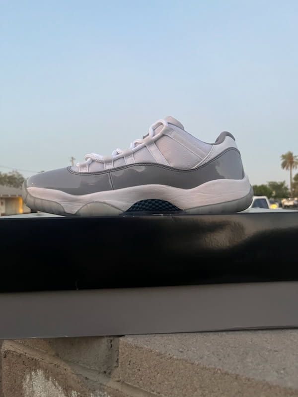 Jordan 11 Retro Low Cement