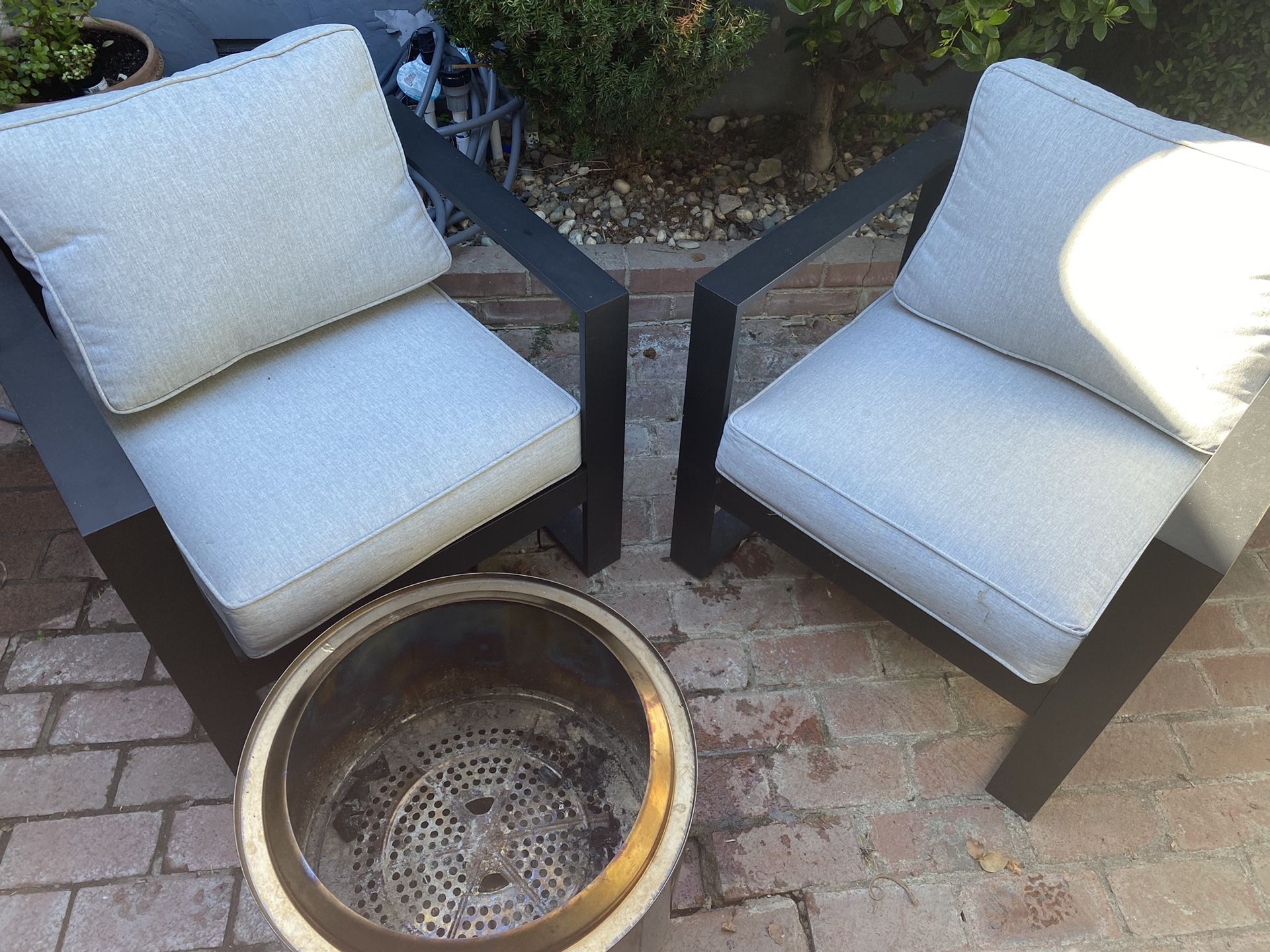 Solo Stove Fire Pit Set With Chairs