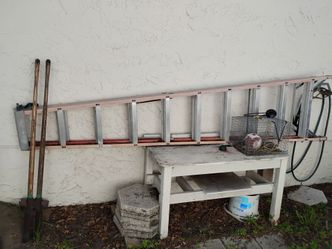 10 foot fiber glass Louisville step ladder