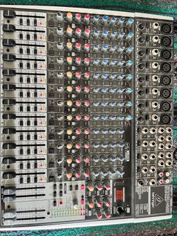 Behringer Xenyx QX2222 USB