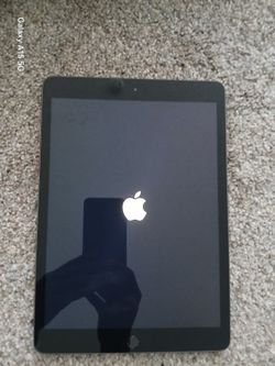 Apple IPad Gen 7 ( 2024 )