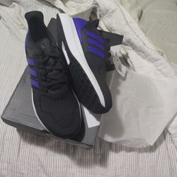 Size 11.5 Mens Adidas And 11