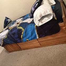 Twin Oak Furniture Set Mattress Included