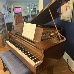Baby grand Piano