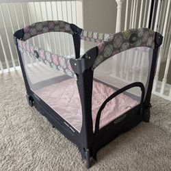 Like New Graco Pack N Play 