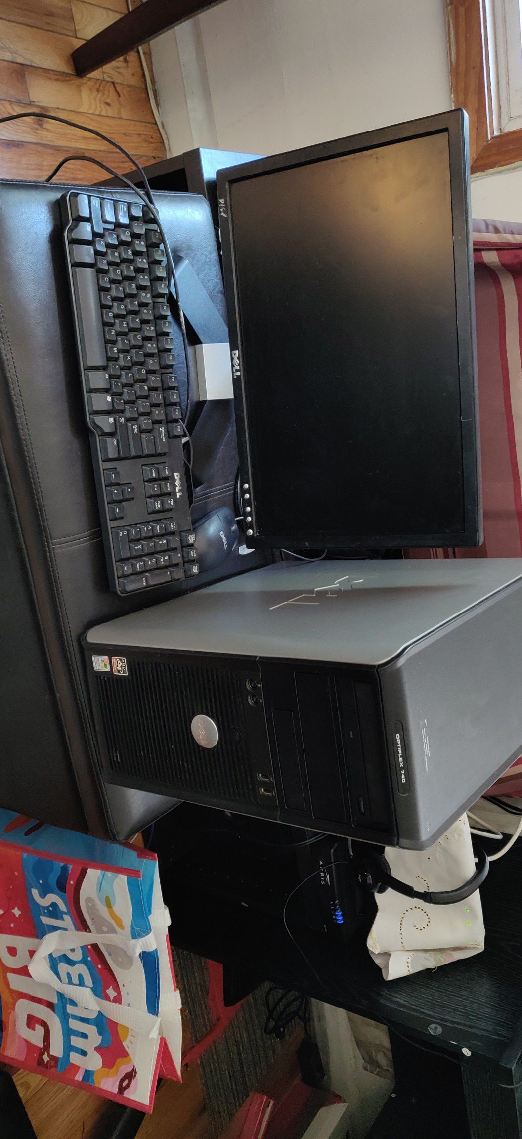 Desktop Computer with 2 Dell monitors