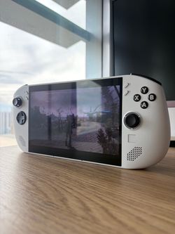 Legion Go S SteamOS Handheld 32GB