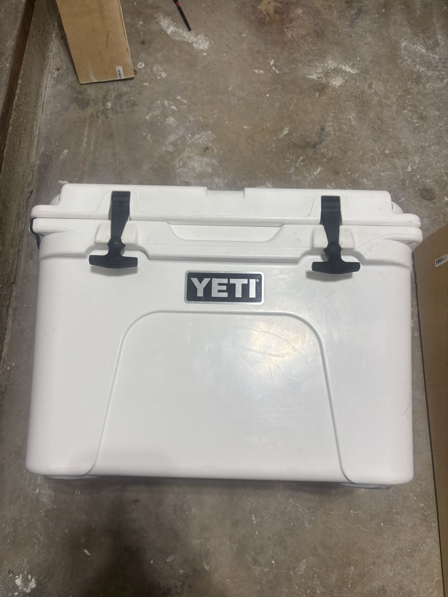 Yeti Tundra Cooler