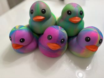 Tie-Dye Rubber Ducks squishy