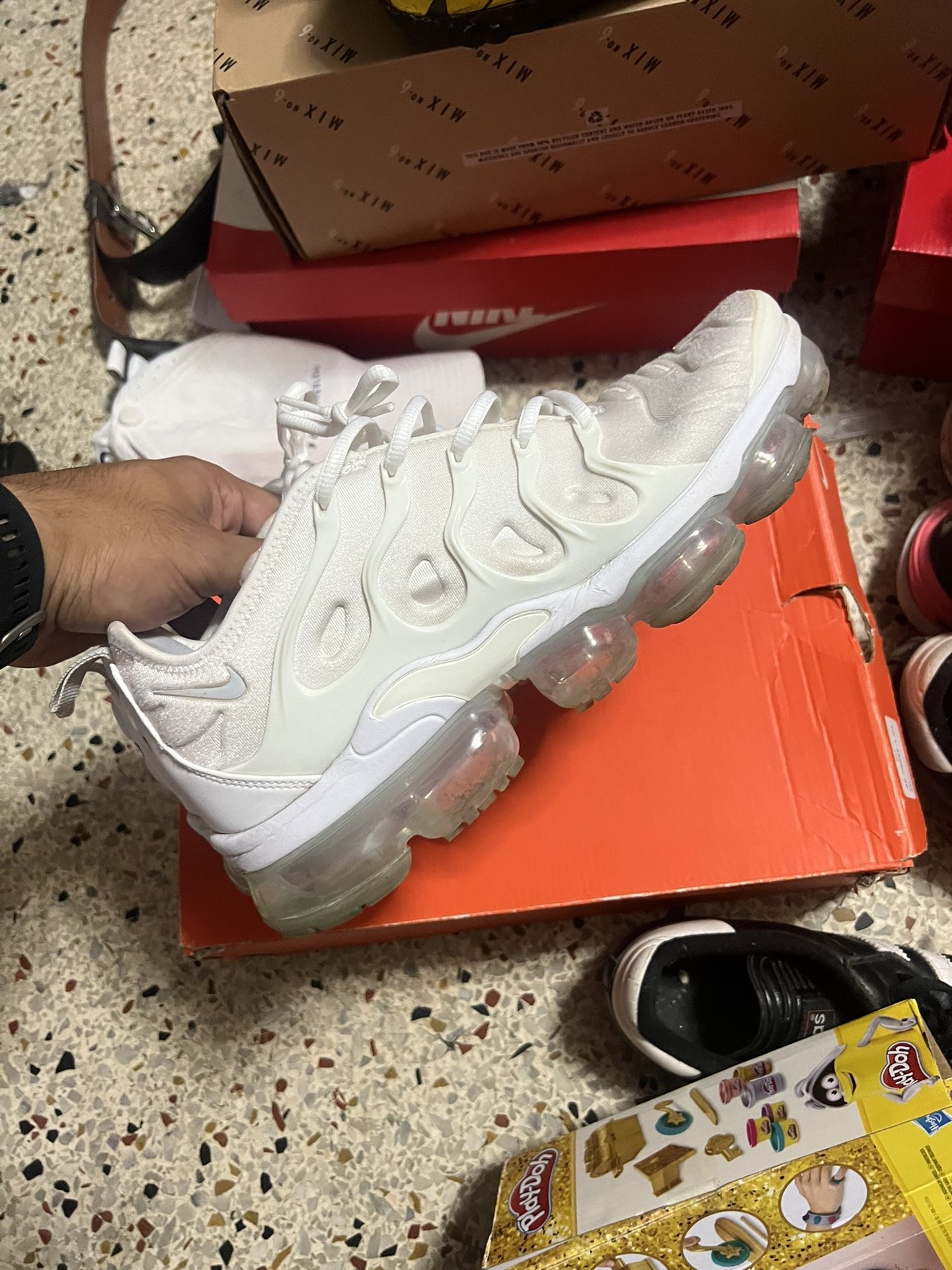 Nike WHITE Vapor max