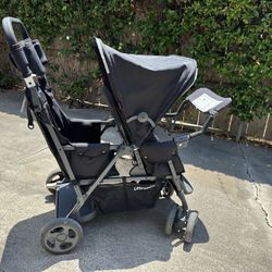 Joovy Caboose Ultralight Sit And Stand Tandem Double Stroller for Sale in  San Diego, CA - OfferUp
