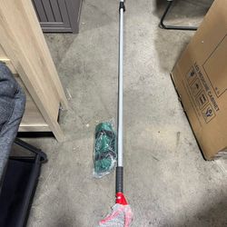 NEW - NEW - 6 FT Clipper Long Reach Pole Tree Pruner