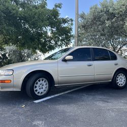 1998 Nissan Maxima